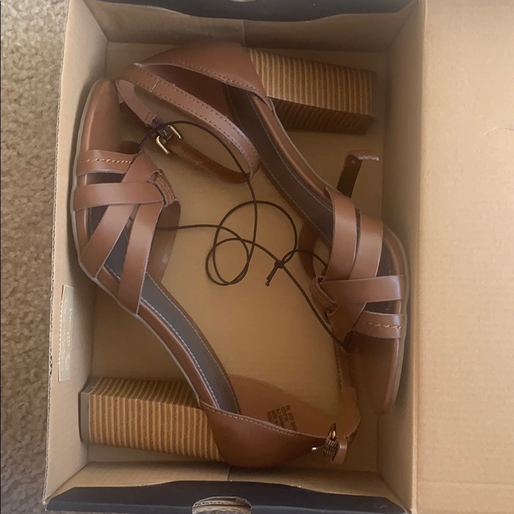 Worthington barra cognac 3.5 inch heels